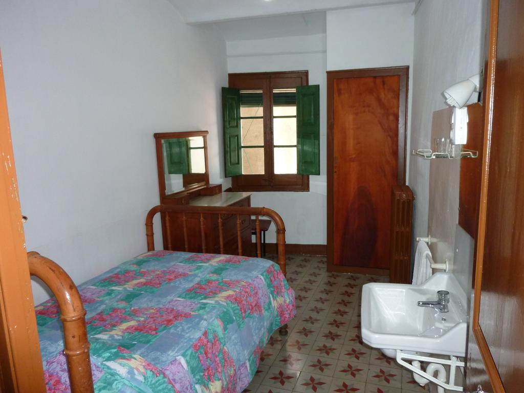 Pension Fonda Vilalta Ribes De Freser Room photo